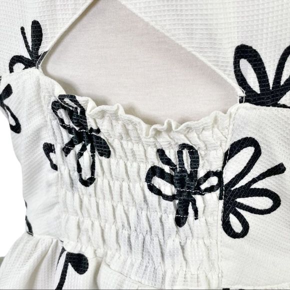 Vintage Tobael Floral Fit and Flare Midi Dress Black and White Size 2 - Picture 3 of 13